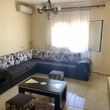 Apartament Flo's Spacious *